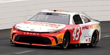 Erik Jones Food City 500 Preview: Odds, News, Recent Finishes, How to Live Stream