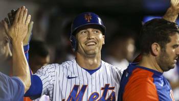 FanGraphs releases contract predictions for top Mets, Yankees free agents