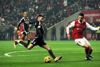 FC Arouca vs Benfica Prediction, Betting Tips & Odds