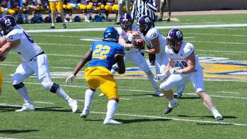 FCS Playoff Preview: Holy Cross at South Dakota St.