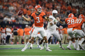 Fiesta Bowl: Notre Dame vs Oklahoma State 1/1/22 College Football Picks, Predictions, Odds