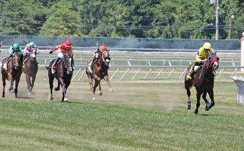 'Fired Up' O'Neill Has Unbeaten Sharp Aza Tack In Juvenile Sprint Stakes At Kentucky Downs