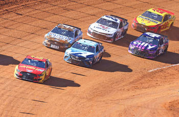 Food City Dirt Race Picks and Predictions 2022