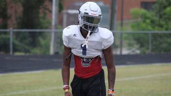 Four-star WR schedules official visit to Tennessee, planning more trips