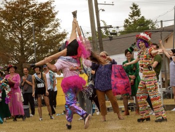 Fourth annual Human Horse Races to grace Easton Park on Thanksgiving