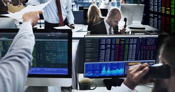 FTSE 100 falls heavily, commodity prices fall, UK house prices rise in August