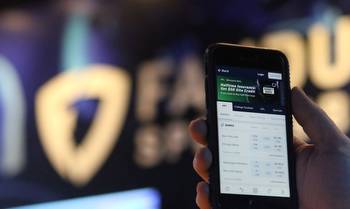 Gaming regulator proposes mobile sports betting date
