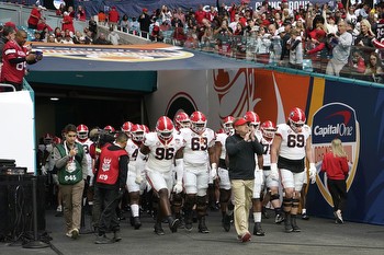 Georgia opens as early 2024 college football favorites