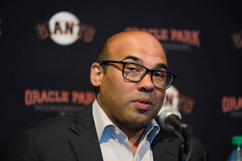 Giants to extend Farhan Zaidi through 2026, stabilizing the front office at a critical time