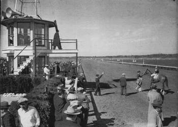 Giveaway tokens tied Alamo Downs racetrack to Texas Centennial