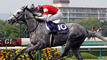 Gold Ship wins back-to-back renewals of the Takarazuka Kinen.