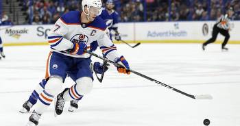 Golden Knights vs. Oilers Picks, Predictions: McDavid to Lead Scoring Onslaught