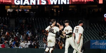 Graph shows Giants' shocking success, Padres' harsh outlook