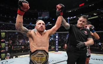 Has Alexander Volkanovski competed in the UFC lightweight division before?