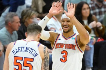 Hawks vs Knicks Picks, Predictions & Odds Tonight