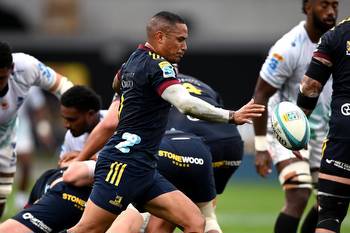 Highlanders dominate in gutsy win over Fijian Drua
