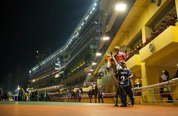 Michael Chang hits home run to avoid third strike and score licence for next season