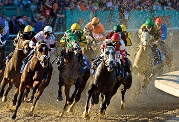 Horse-racing season begins today at Oaklawn