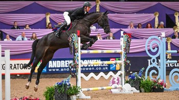 HOYS international jumping: eight-year-olds take first wins