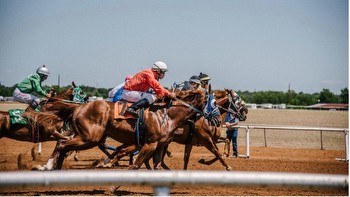 Iconic Moments in Horse Racing History