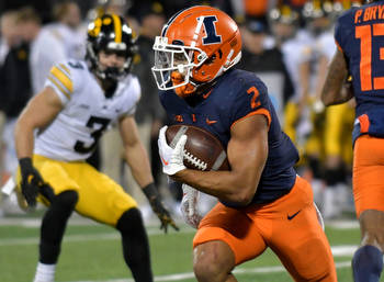 Illinois Football: Betting odds and advice for the Illini vs Minnesota