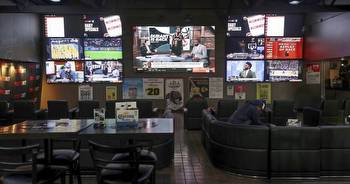 Illinois Sportsbooks Could Add In-State College Sports Betting Under New Bill