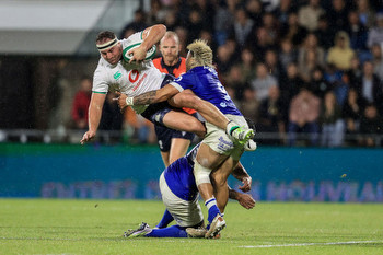 Ireland survive strange night in front of raucous Samoa-loving crowd