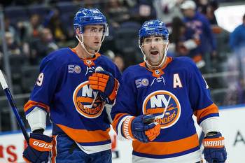 Islanders vs. Avalanche NHL predictions, odds & betting picks for 12/19