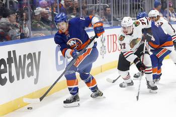 Islanders vs. Blackhawks prediction, total pick and odds for Tuesday, 11/1