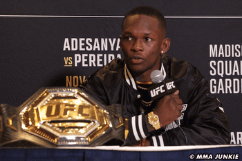 Israel Adesanya Doesn’t Want To Be Favorite