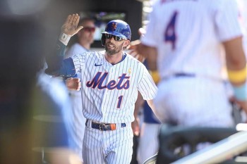 Jeff McNeil's Performance and Prop Bet Lines for New York Mets vs. Minnesota Twins Game on September 9