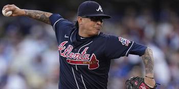 Jesse Chavez, Braves agree to Minor League deal for 2023