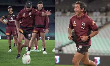 Johnathan Thurston gets sledged by Maroons players as he puts bets on himself to kick a goal