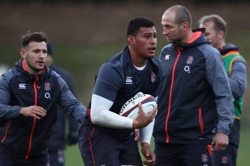 Jones laughs off England's personnel woes