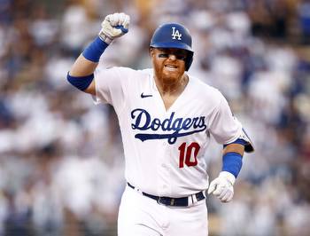 Justin Turner hints he might enjoy joining Dodgers' rival amid contract stalemate