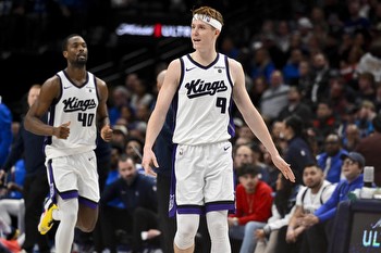 Kings vs Nuggets Picks, Predictions & Odds Tonight