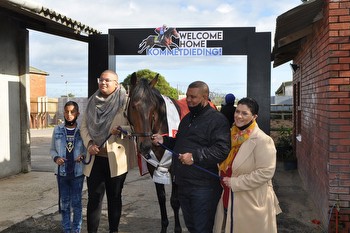 Kommetdieding Scores Victory for Cape Flats Horse