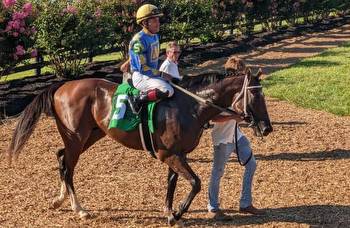 Ky. Downs: Private Creed’s late burst wins Juvenile Sprint
