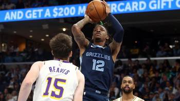 Lakers vs. Grizzlies prediction, odds, start time: 2023 NBA playoff picks, Game 5 bets from model on 71-38 run