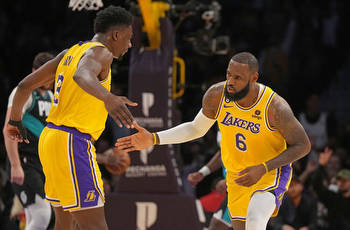 Lakers vs Hawks NBA Odds, Picks and Predictions Tonight