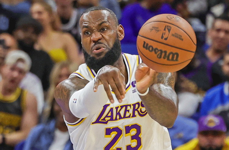 Lakers vs Heat Picks, Predictions & Odds Tonight