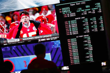 Las Vegas gears up for Super Bowl bet revenues