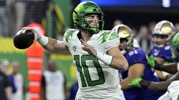 Liberty vs. Oregon odds, props, predictions: Ducks, Flames to light up scoreboard in Fiesta Bowl