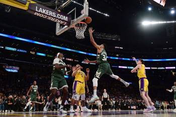 Los Angeles Lakers at Milwaukee Bucks