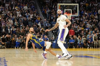Los Angeles Lakers vs Golden State Warriors Predictions, Player Props & Odds (Feb. 22)