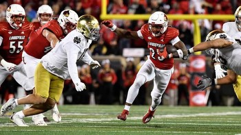 Louisville vs. Miami odds, props, predictions: Cardinals trying to stay atop ACC standings