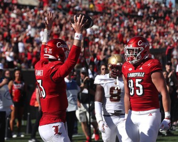 Louisville vs NC State Prediction, Picks & Odds