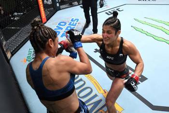 Lupita Godinez vs. Elise Reed prediction