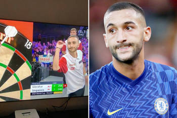 Man Utd star Van De Beek brilliantly trolls Ziyech after finding Chelsea star's doppelganger at World Cup of Darts 2021