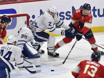 Maple Leafs lose goalie Ilya Samsonov in Game 3 against Panthers